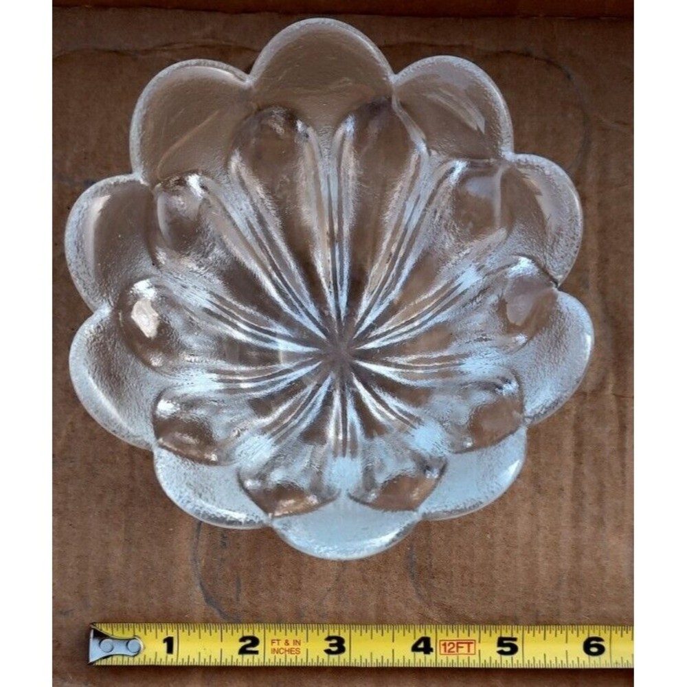 Flower Glass Bowl Candy Trinket Dish Textured Tulip Embossed 5" Dia HEAVY